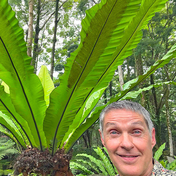 Daniel Sparler in Singapore